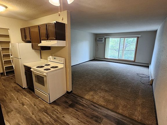 5th image of 330 2nd Ave S APT 329
