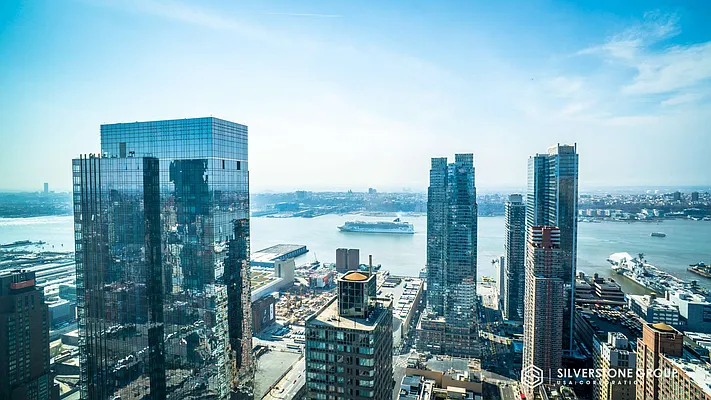 Rented by Silverstone Group USA Corp. | media 26