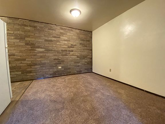 2nd image of 605 Kellywood Mnr #0
