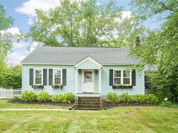 4134 Lake Vista Rd, Akron, OH 44319