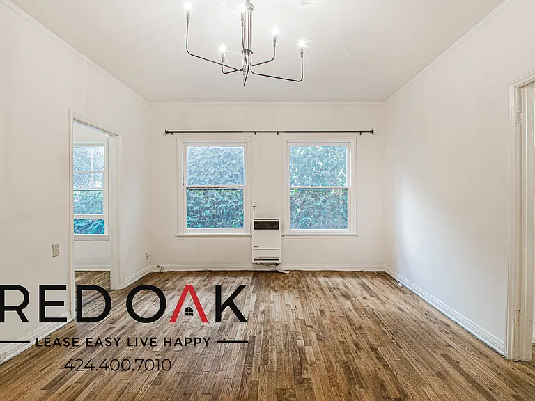 836 Sanborn Ave #105 — Photo 4