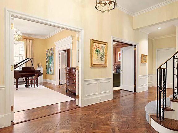 2nd image of 775 Park Ave #1011C