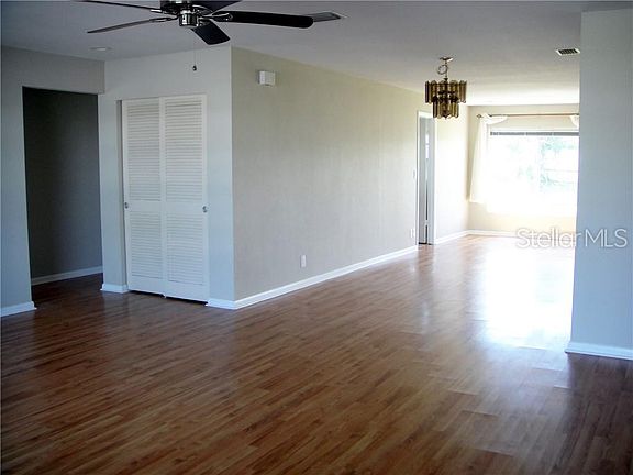 4th image of 3910 Mainlands Blvd S #5