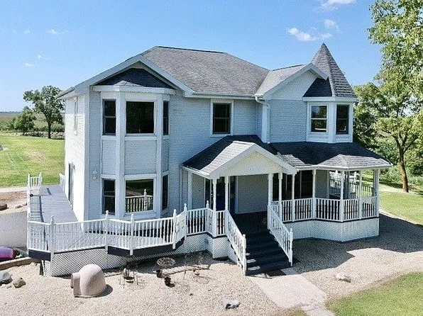 737 E 3400 North Rd, Chebanse, IL 60922