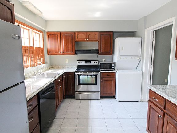 4th image of 6160 Strasburg Dr #62A