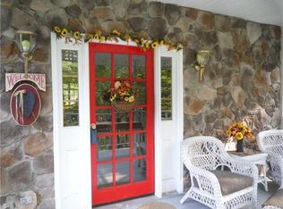 115 Oxford Rd, Chester, NY 10918