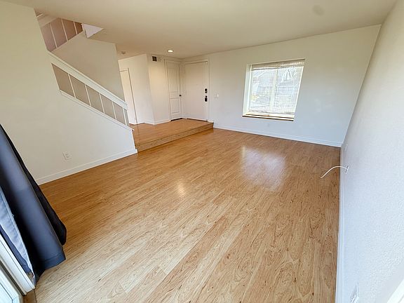 4th image of 850 Leppert Ct
