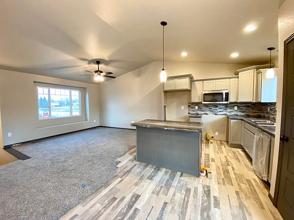 4th image of 906 Top O Hill Ave