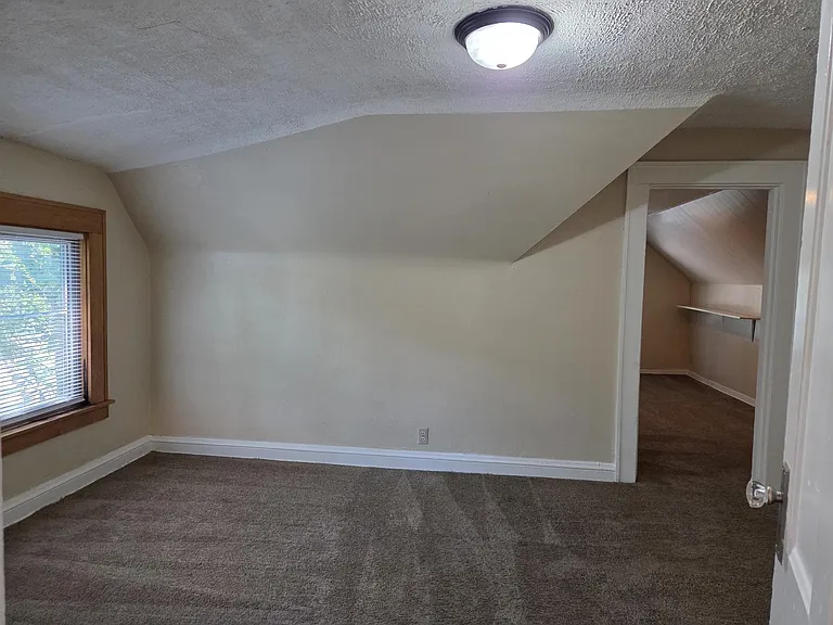 3412 Girard Ave N — Photo 11
