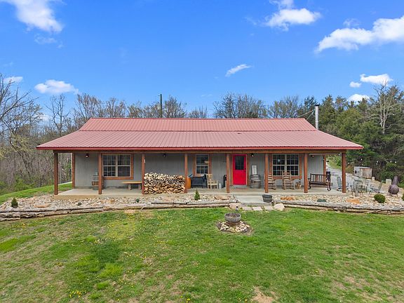 3rd image of 2357 Hall Rd