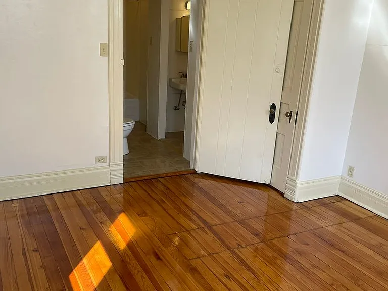 47 West Main St — Photo 5