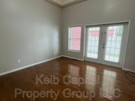 4th image of 130 Warren St Unit 1B