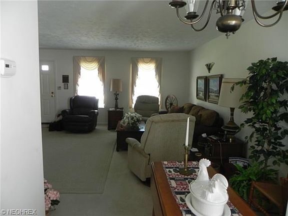 5th image of 3401 E Prescott Cir