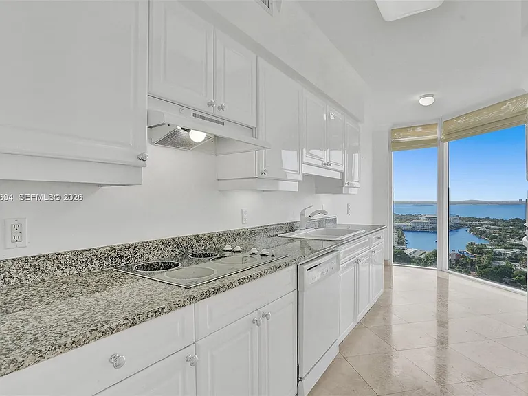 4775 Collins Ave #3007 — Photo 25