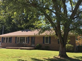 323 Gateway Ln, Hopkinsville, KY 42240