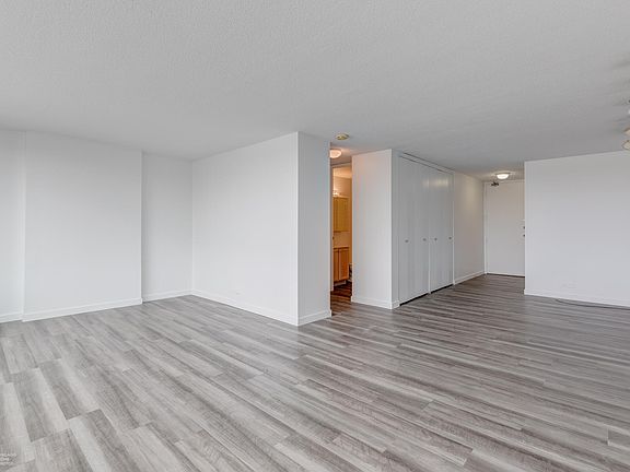 4th image of 2728 N Hampden Ct APT 606