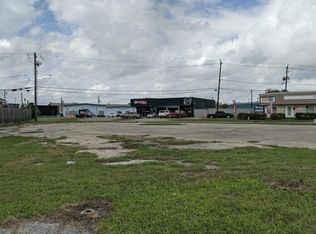 1424 Shaver St, Pasadena, TX 77502