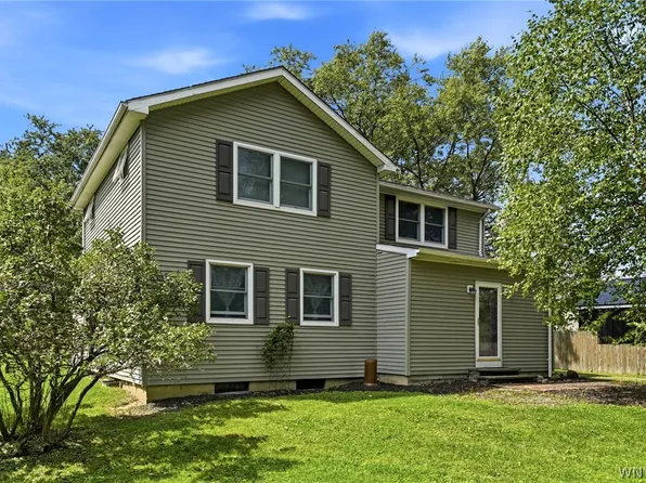 1021 Orchard Park Rd, Buffalo, NY 14224