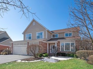 601 Quaker Ridge Ct, Vernon Hills, IL 60061