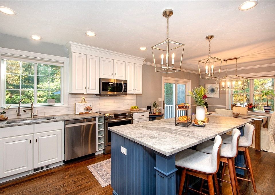 1st image of 4 Wildflower Ln
