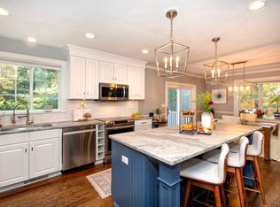 4 Wildflower Ln, Plymouth, MA 02360