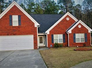 343 Adams Lake Dr, Lawrenceville, GA 30046