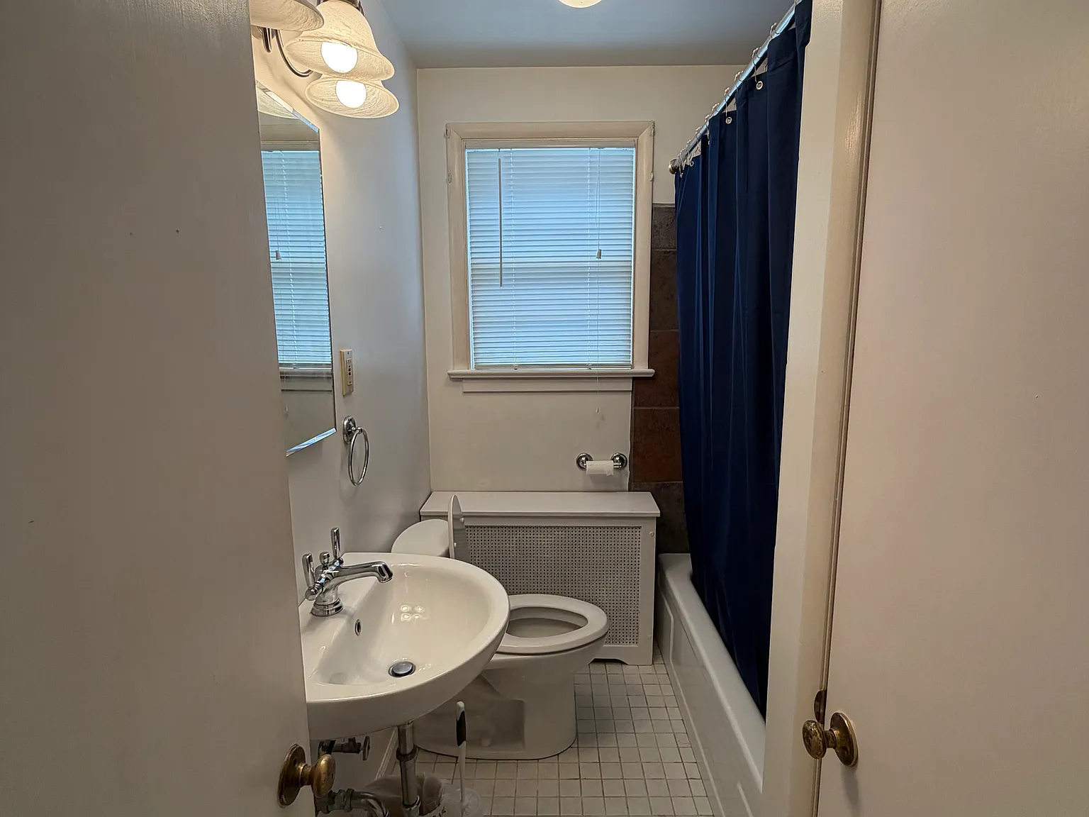 3 bed, 1500 sqft, $4,000 — Photo 3