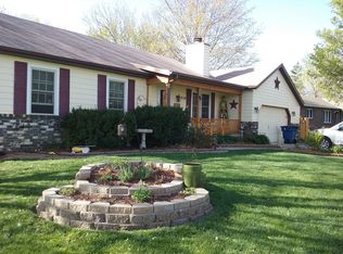 1928 Cypress Ln, Newton, KS 67114