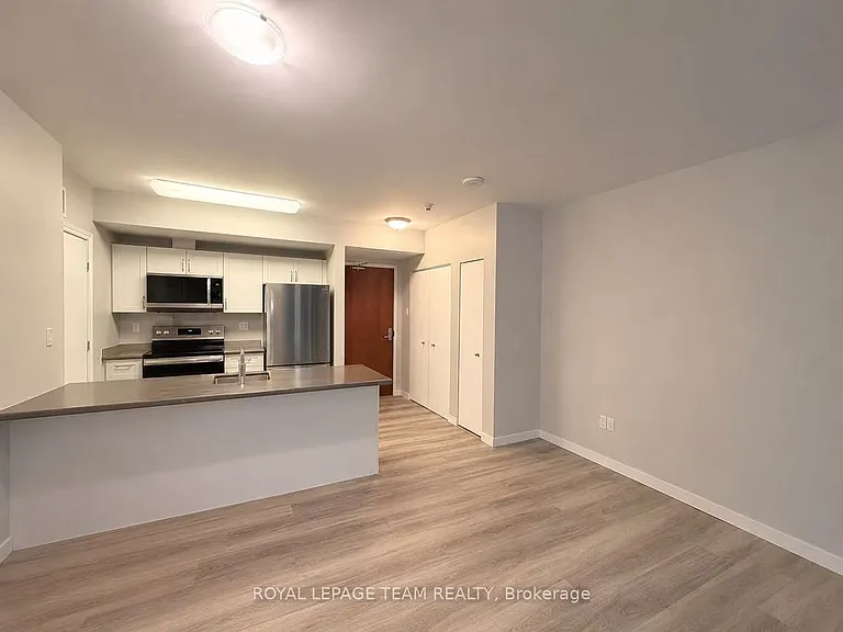 234 Rideau St #1007 — Photo 6