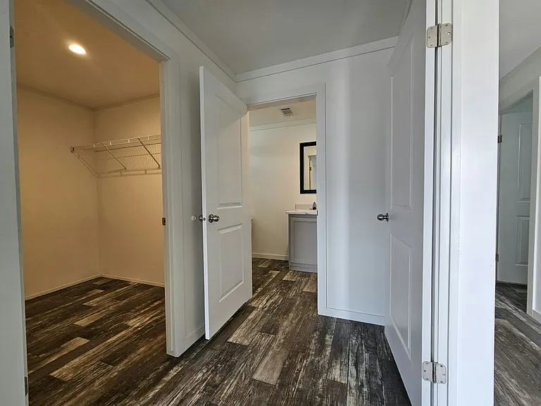 6691 Hidden Oaks Dr #6691 — Photo 8