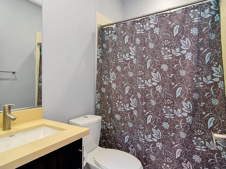 7921 Modern Oasis Dr — Photo 22