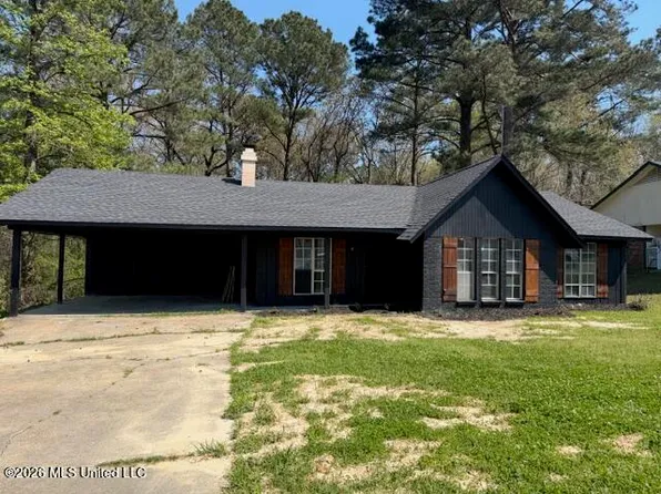 144 Thousand Oaks Cir, Jackson, MS 39212