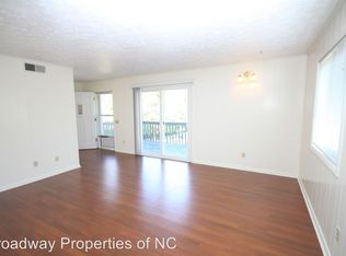 10 Woodstone Dr APT 4, Weaverville, NC 28787