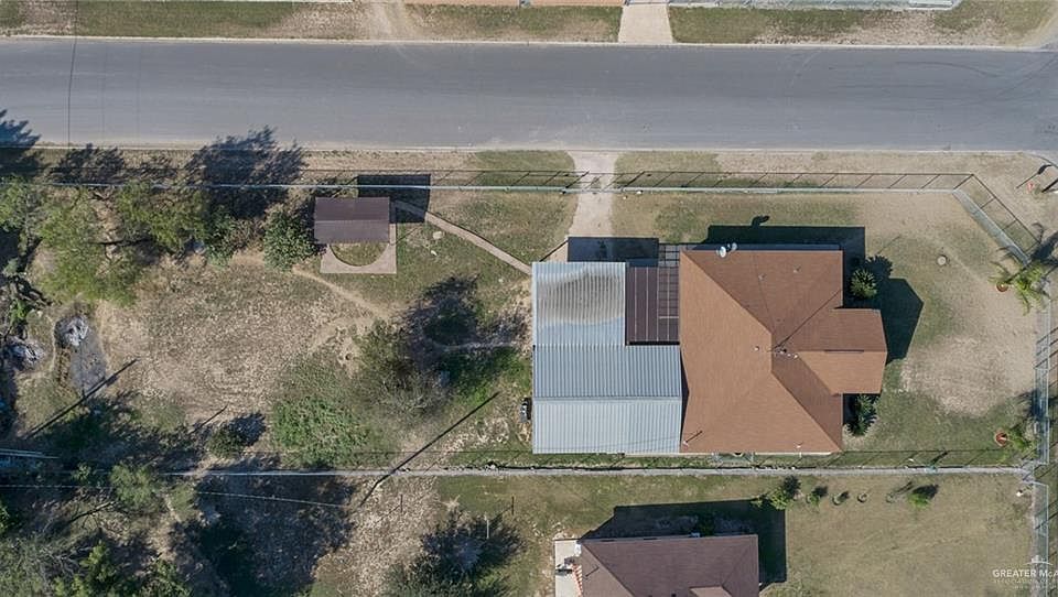 1st image of 2613 Buena Vida St