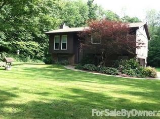 1343 Fox Lake Rd, Wooster, OH 44691