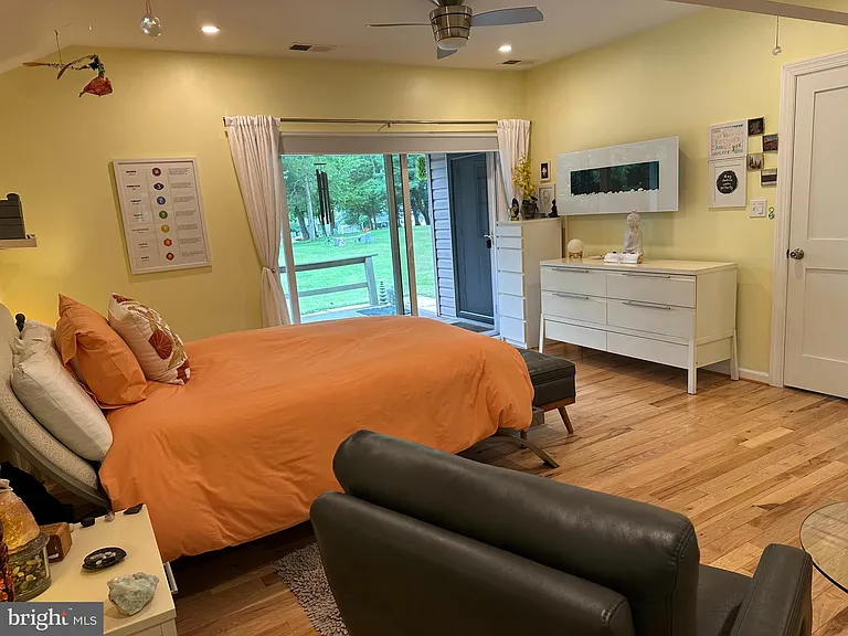 2485 Fenwick Cir — Photo 14