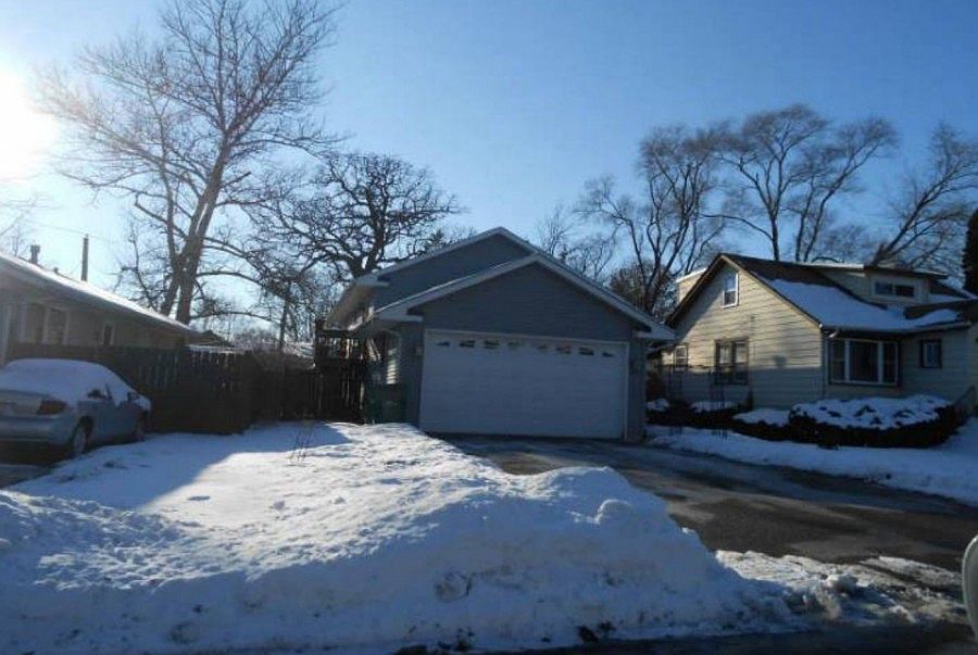 1st image of 1212 Briar Ln