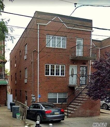 1st image of 914 E 106th St