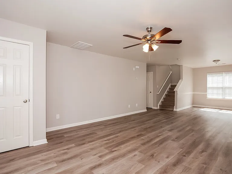 3236 Reid Brook Ln — Photo 4