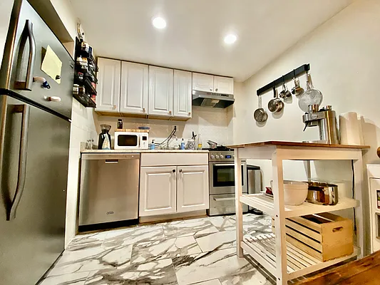 Rented by Compass | media 15