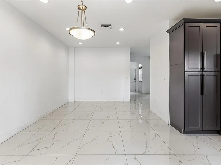 5056 SW 141st Ave #1 — Photo 39