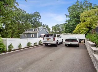 124 Lower Rocky Point Rd, Sound Beach, NY 11789