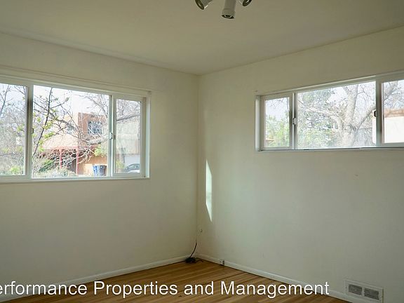 5th image of 4241 Broadmoor Ave NE