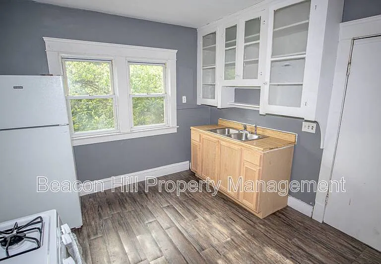 12007 Parkview Ave — Photo 7