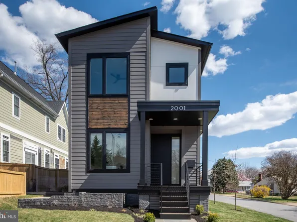 2001 N George Mason Dr, Arlington, VA 22207