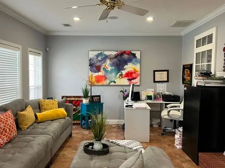 106 Prestige Dr — Photo 16