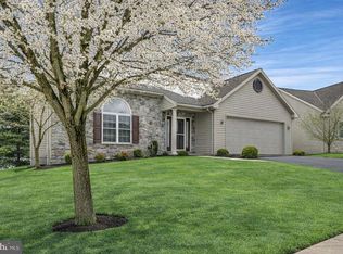 110 S Cacoosing Dr, Sinking Spring, PA 19608