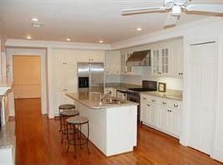 30 Tradd St, Charleston, SC 29401