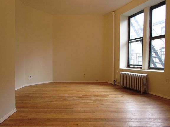 5th image of 165 W 4th St APT 8