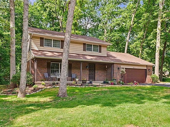 4th image of 44 Shorewood Dr S
